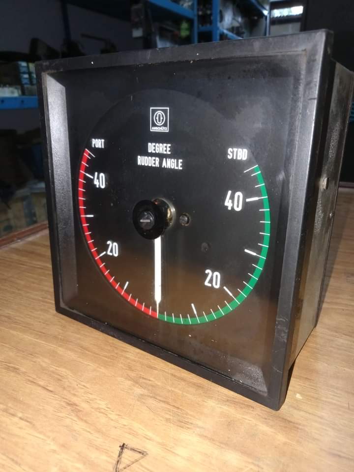 NB09-066-26 Anschutz degree rudder angle indicator in stock