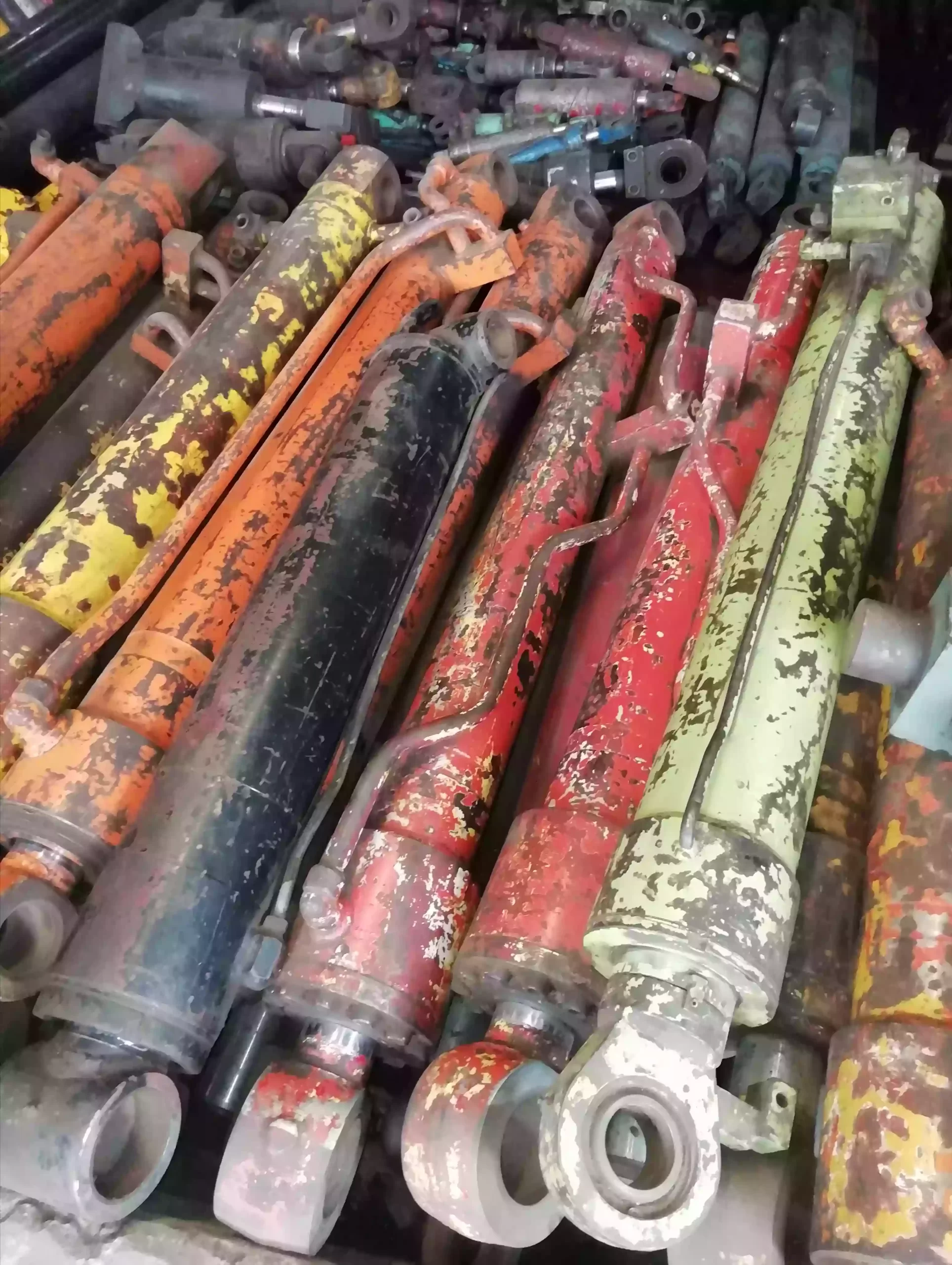 Scrap Hydraulic, Mechanical metals From Shipyards, Mills, Factories Available Stock in Pride Bangladesh. Call: +8801881212987